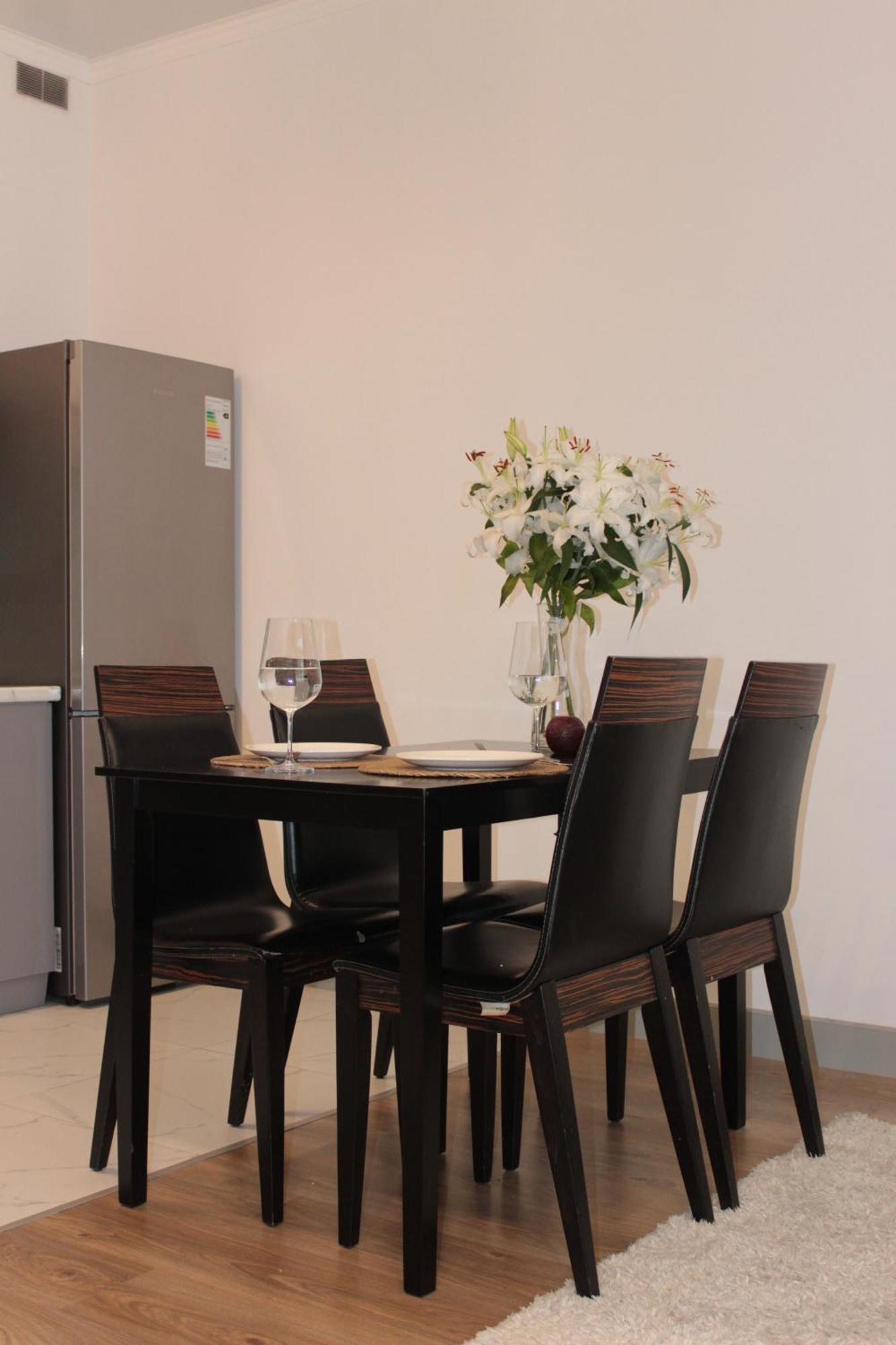 Cozy Home Exclusive Time Алма Ата Екстериор снимка